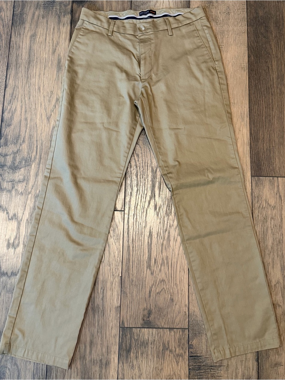 Dockers Khaki Flex Straight Fit Chinos Pants 32/32 New without tags